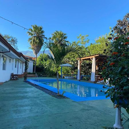 Geliwa B&B ตูร์เรียลบา ภายนอก รูปภาพ